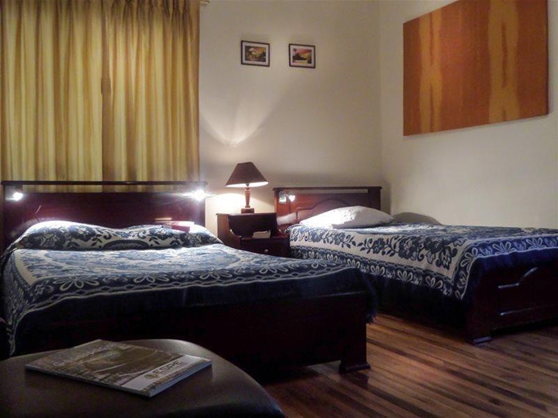 Jhomana Guesthouse Quito Extérieur photo